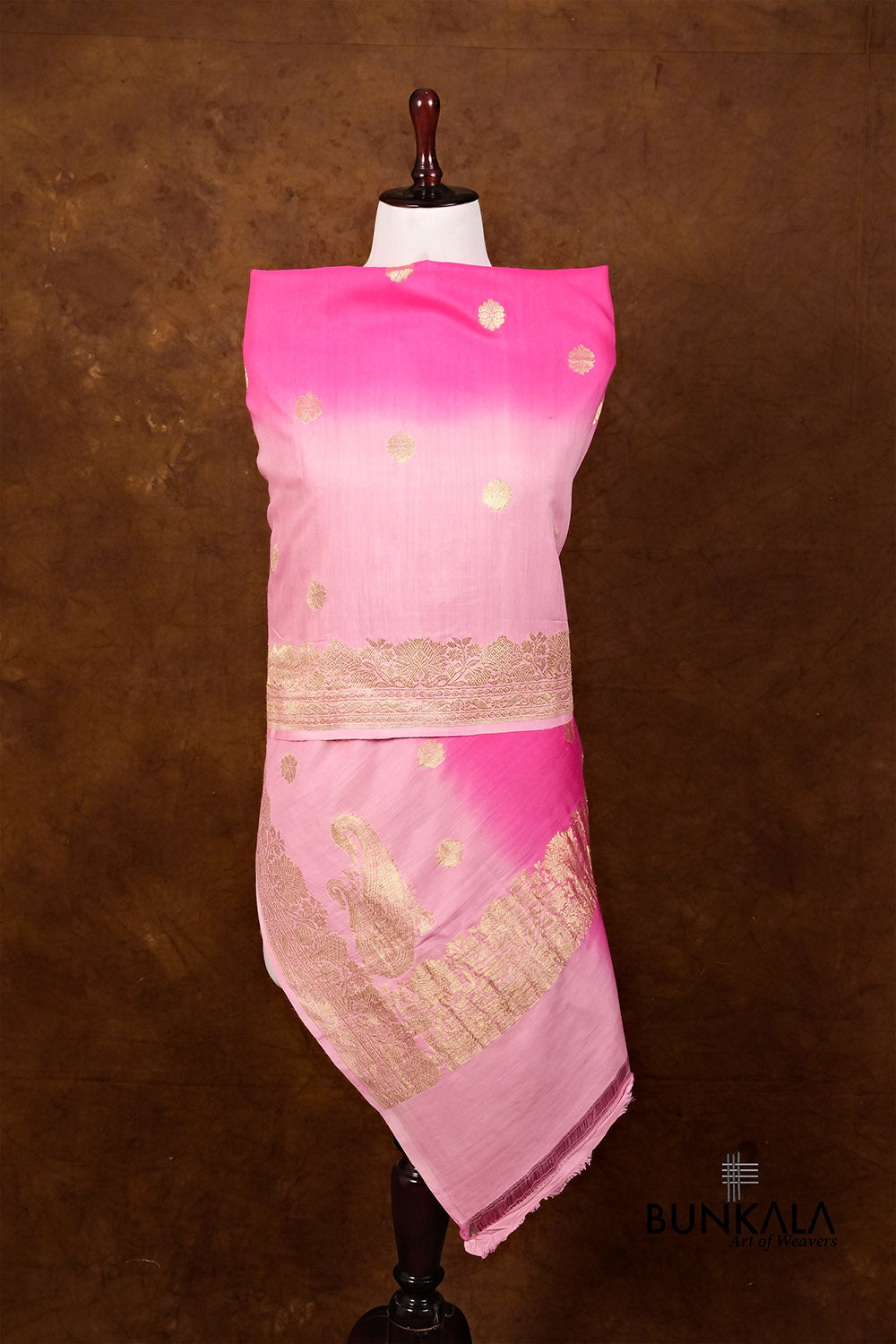 Pink Shaded Kadwa Buti Handweaved Banarasi Pure Moonga Silk Dupatta