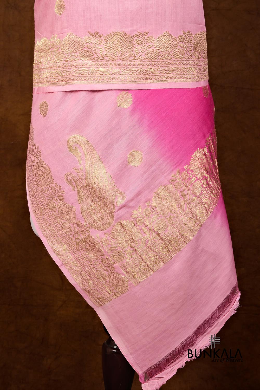 Pink Shaded Kadwa Buti Handweaved Banarasi Pure Moonga Silk Dupatta