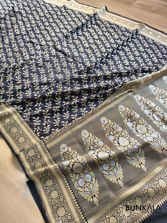 Black Leaf Pattern Sona Rupa Weaved Banarasi Silk Saree