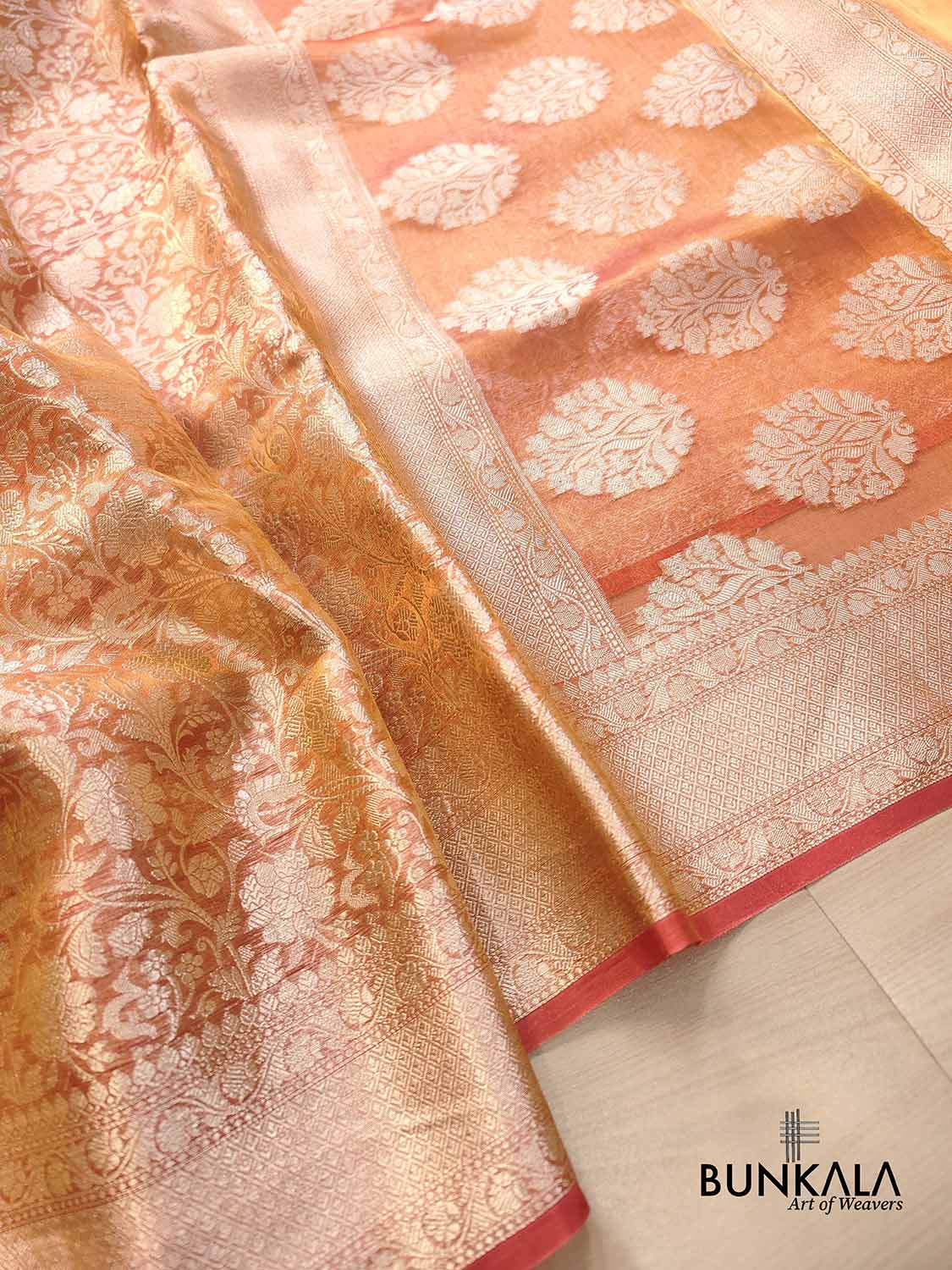 Pink Shot Allover Floral Tanchui Handloom Banarasi Tissue Silk Saree