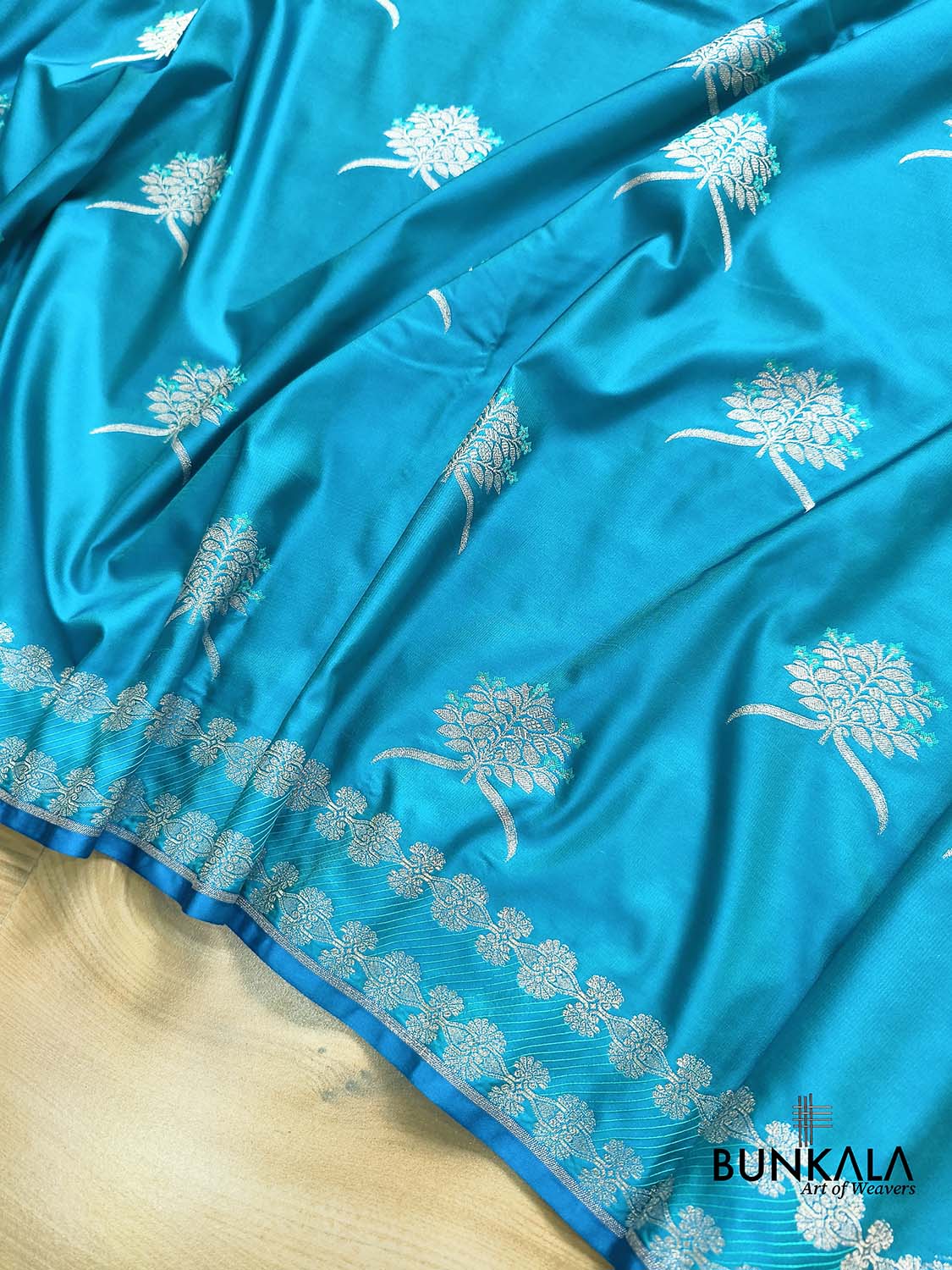 Ocean Blue Leaf Buta Weaved Banarasi Mashru Silk Saree