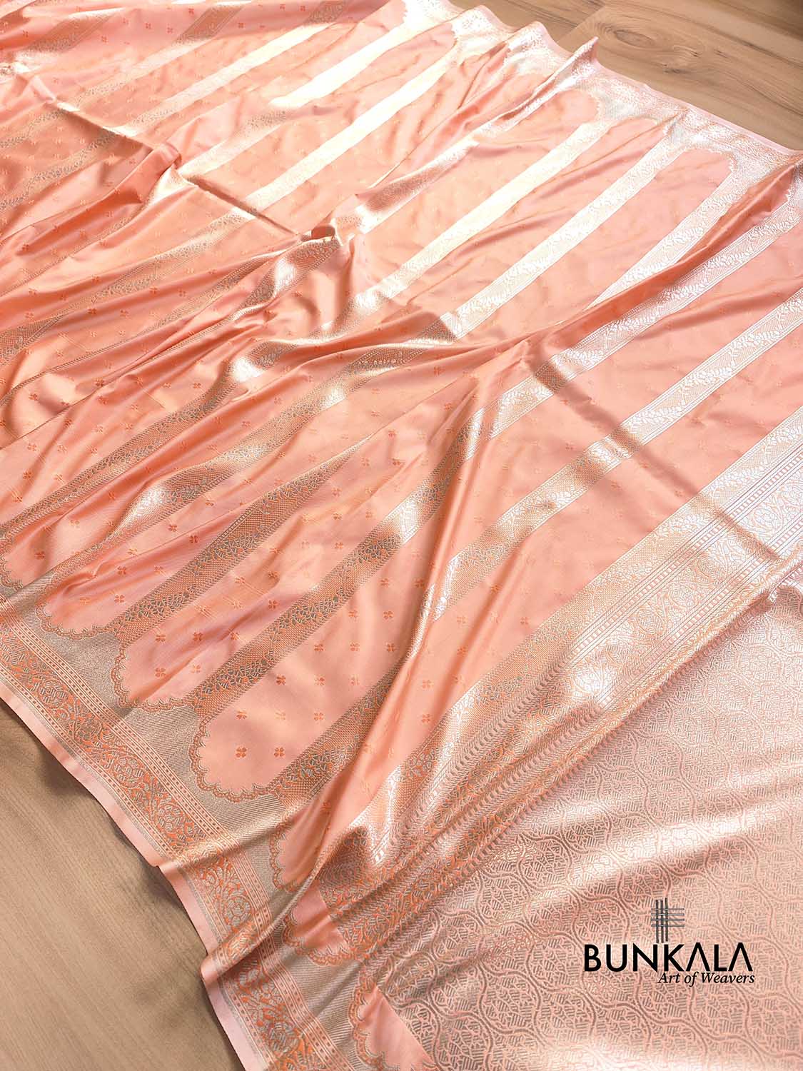 Pastel Peach Soft Mashru Silk Jamewar Weaved Banarasi Saree