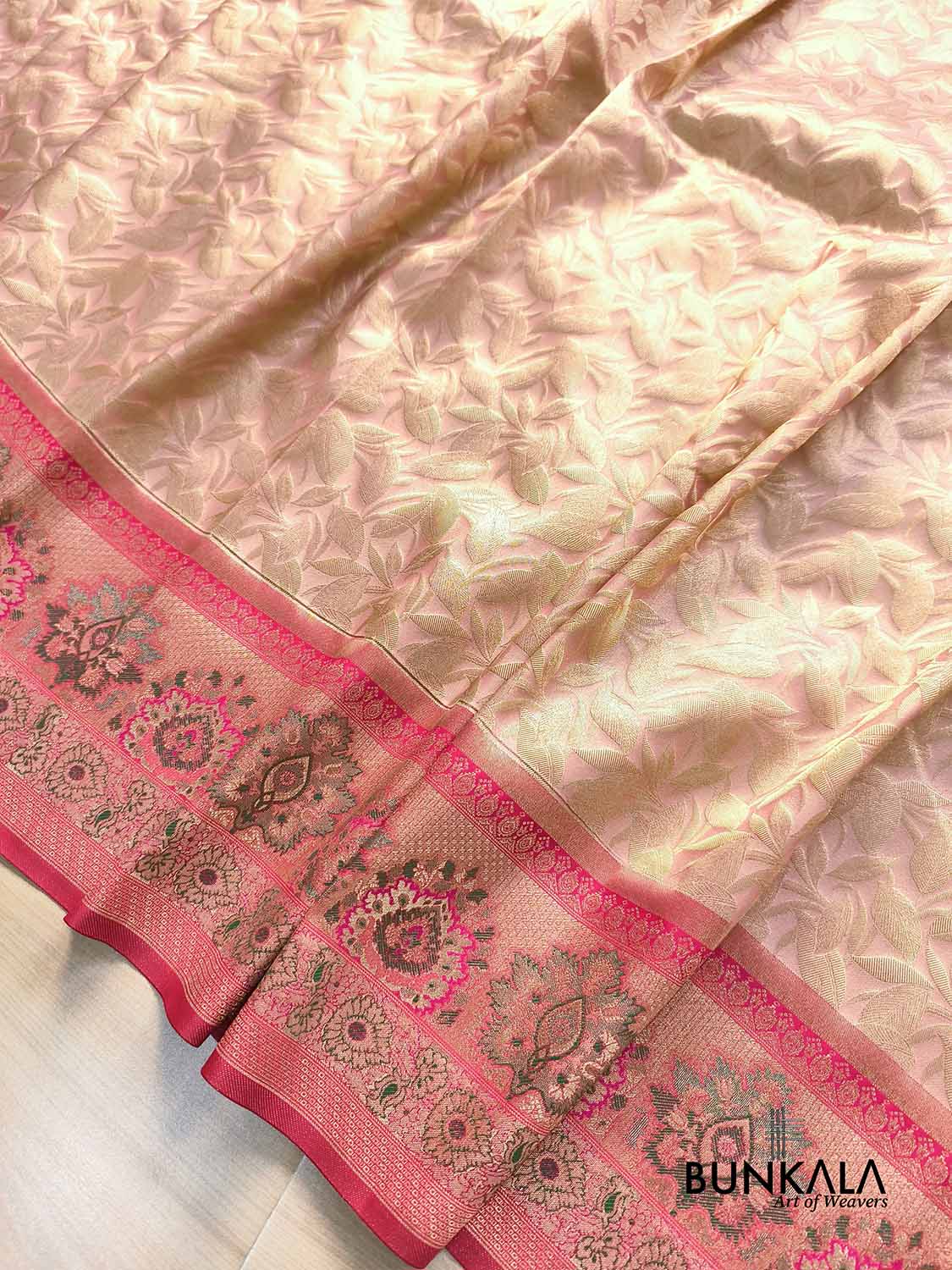 Peach Leaf Pattern Brocade Meenakari Border Banarasi Silk Saree