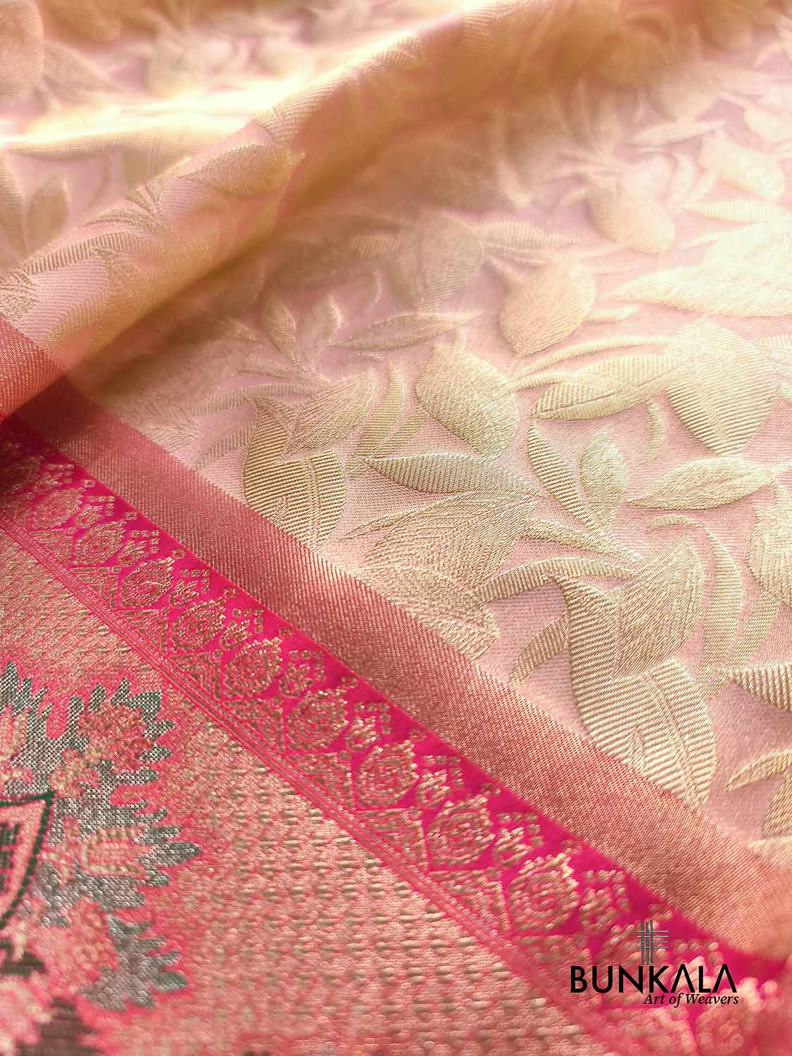 Peach Leaf Pattern Brocade Meenakari Border Banarasi Silk Saree