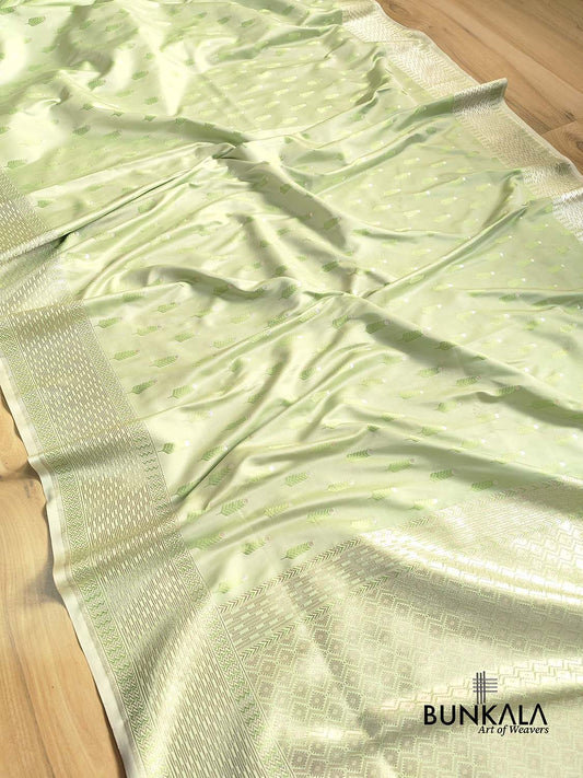 Pista Green Mashru Silk Jamewar Leaf Buti Design Weaved Banarasi Saree