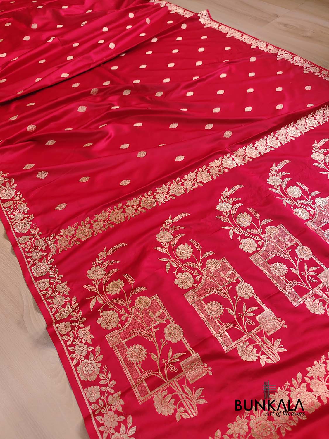 Red Buti Weaved Banarasi Mashru Silk Floral Border Saree