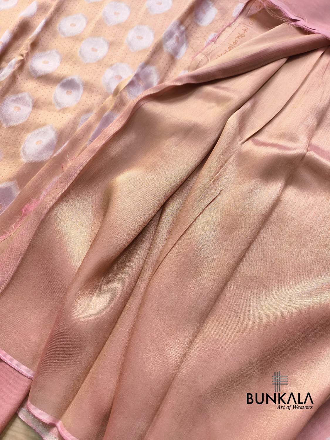 Gajri Pink Geometrical Design Sona Rupa Banarasi Tanchui Resham Silk Saree