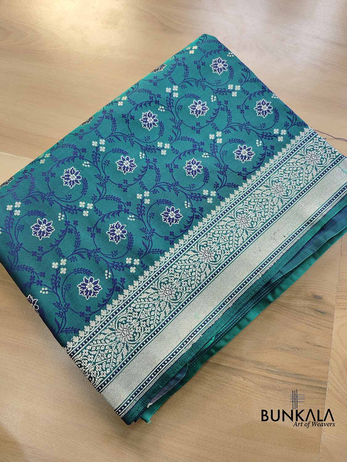Sea Green Two Tone Jamewar Weaved Soft Mashru Silk Floral Jaal Design Banarasi Saree