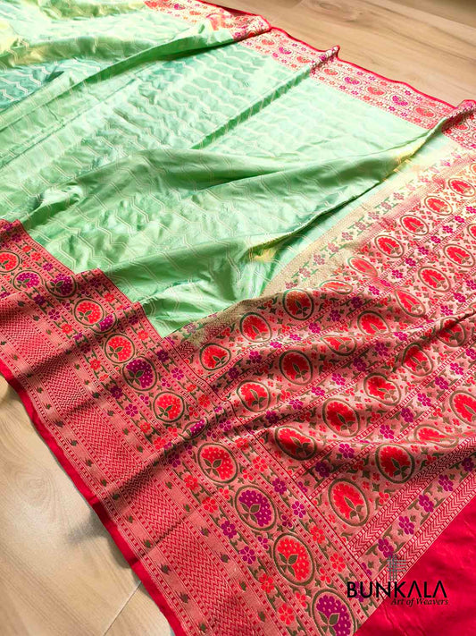 Pastel Green Jamdani Kadiyal Meenakari Red Border Handloom Banarasi Pure Katan Silk Saree