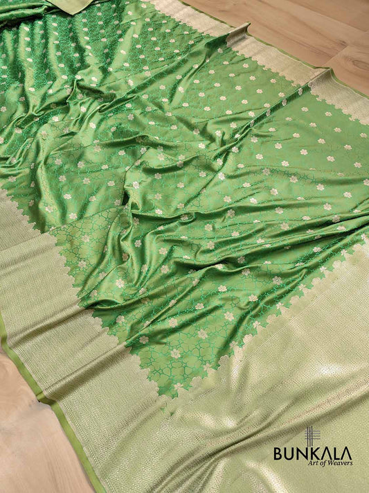 Green Two Tone Mashru Silk Jamewar Weaved Banarasi Saree