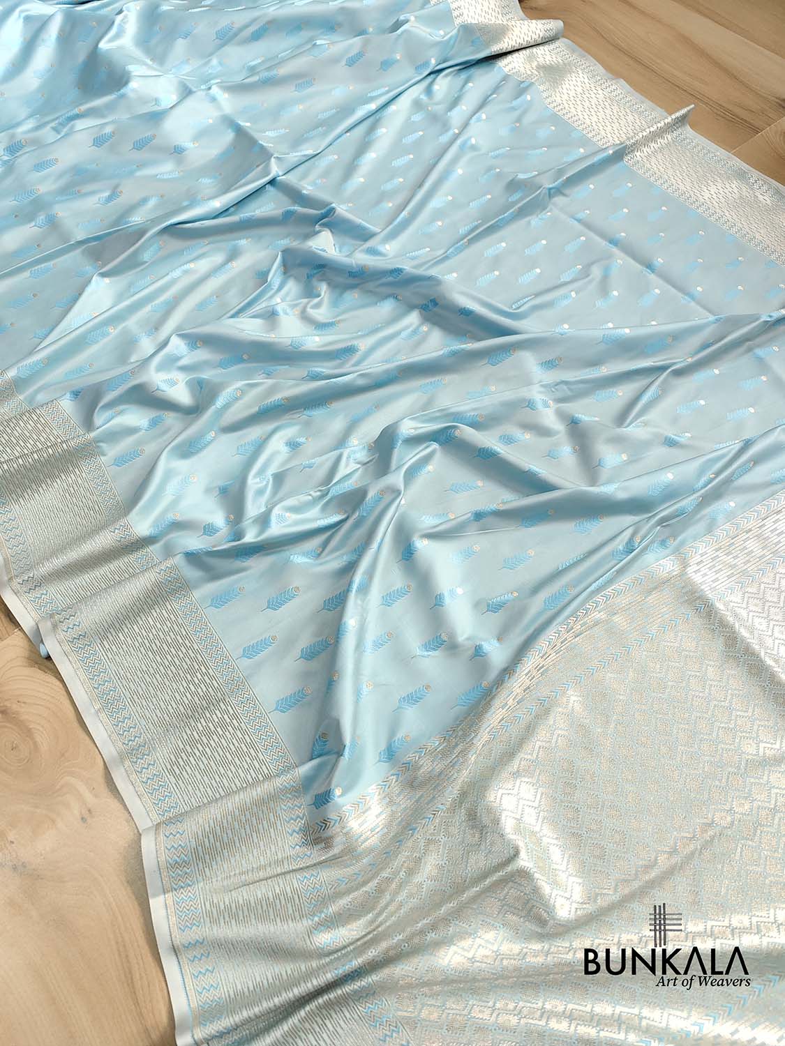 Pastel Sky Blue Jamewar Weaved Soft Mashru Silk Allover Buti Design Banarasi Saree