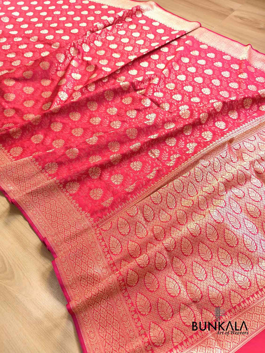 Raspberry Pink Flower Motif Leaf Jaal Weaved Banarasi Silk Saree
