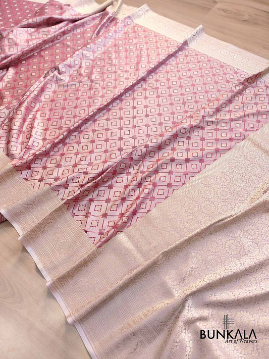 Pastel Baby Pink Geometric Pattern Jamewar Weaved Banarasi Soft Mashru Silk Saree