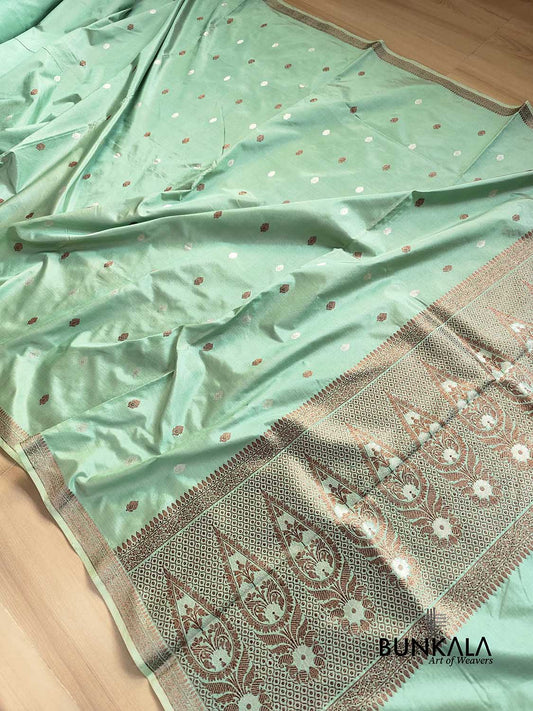 Pastel Green Pure Katan Silk Antique Zari Allover Small Kadwa Handweaved Buti Banarasi Saree