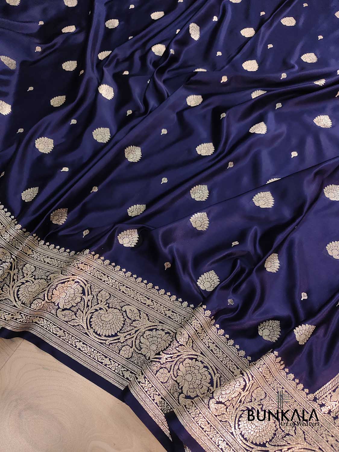 Dark Blue Soft Mashru Silk Allover Small Buti Weaved Banarasi Saree