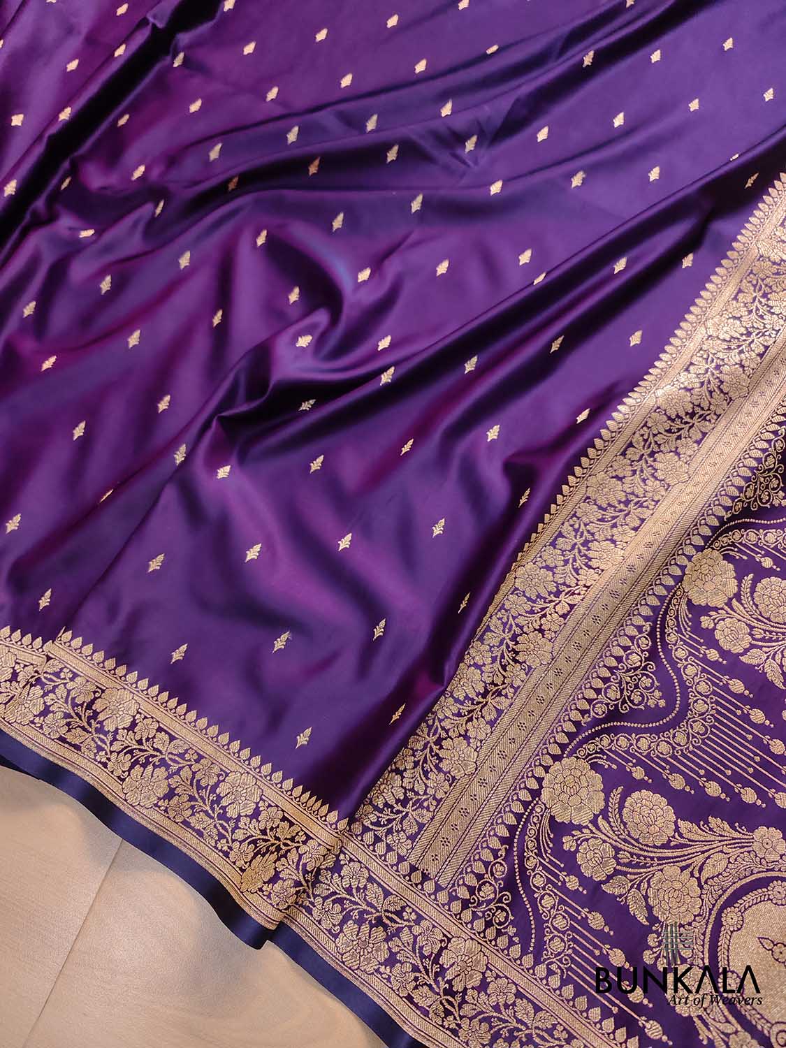 Dark Purple Small Buti Weaved Banarasi Mashru Silk Floral Border Saree