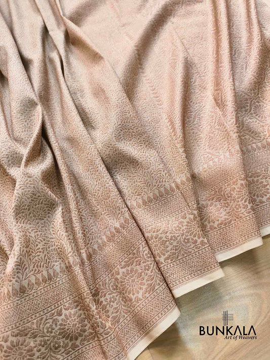 Off White Brocade Antique Zari Weaved Banarasi Resham Silk Saree Floral Border