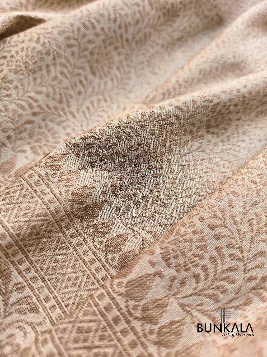 Off White Brocade Antique Zari Weaved Banarasi Resham Silk Saree Floral Border