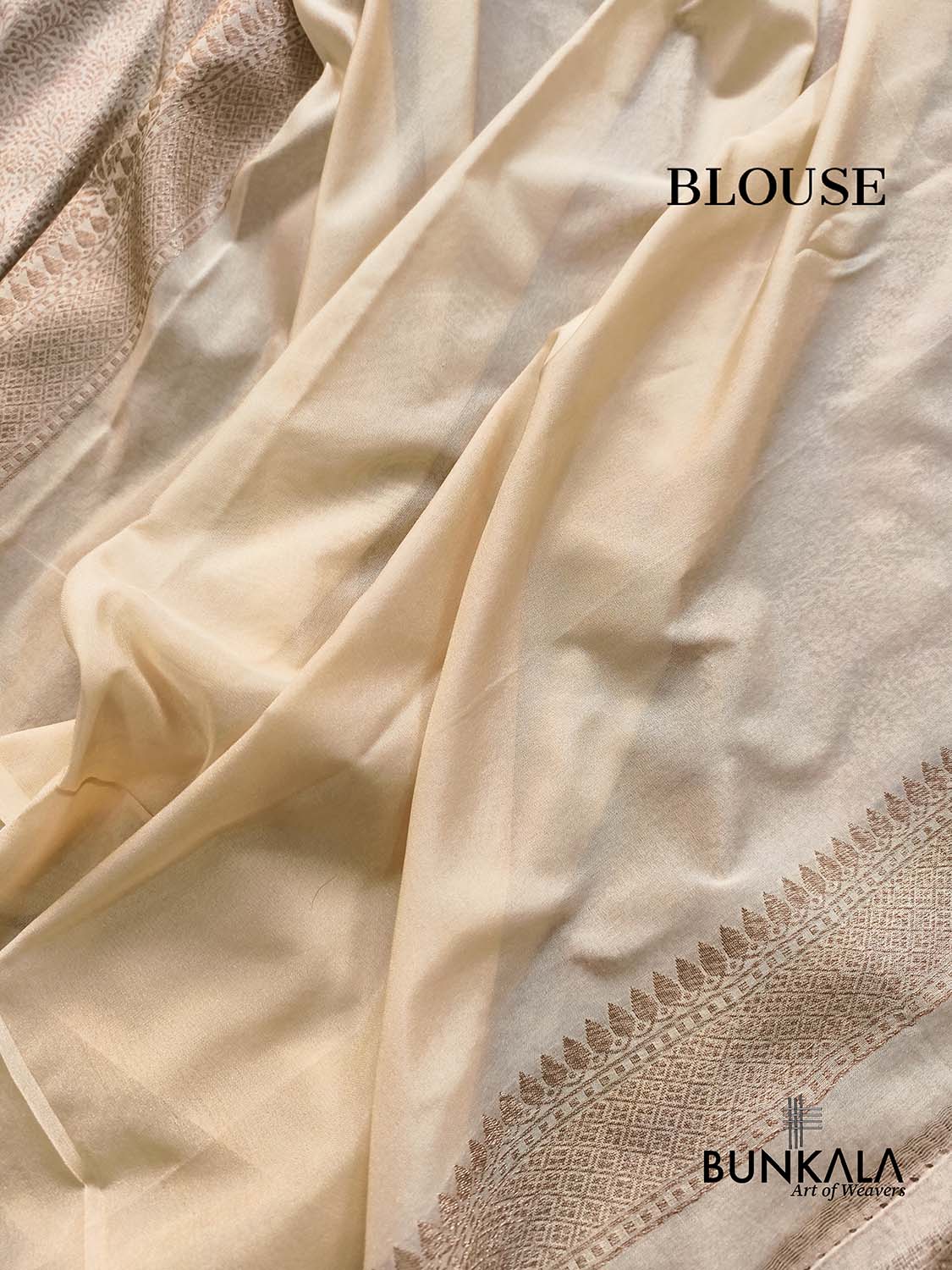 Off White Brocade Antique Zari Weaved Banarasi Resham Silk Saree Floral Border