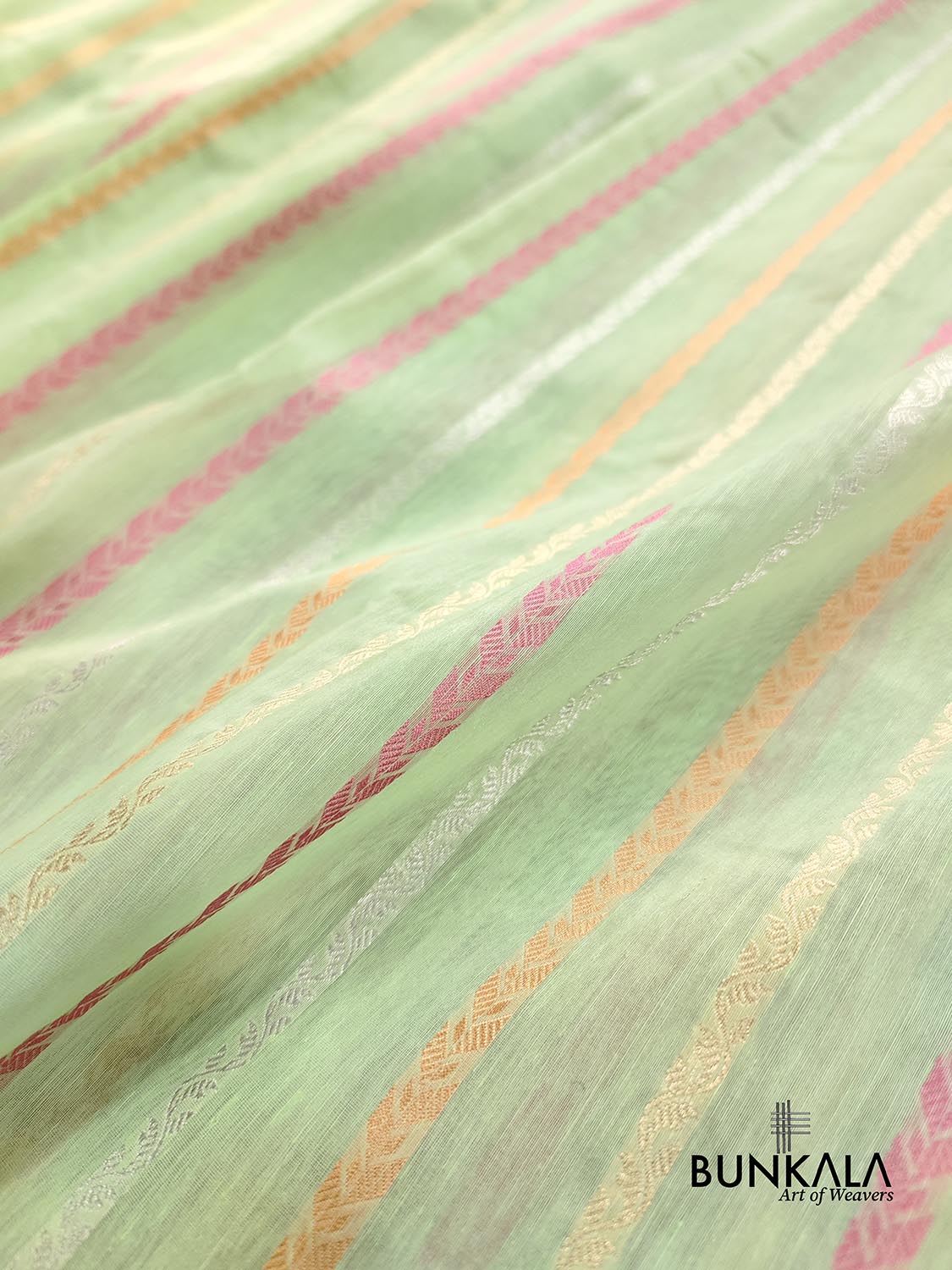 Pista Green Kadwa Stripes Handweaved Banarasi Pure Linen Saree