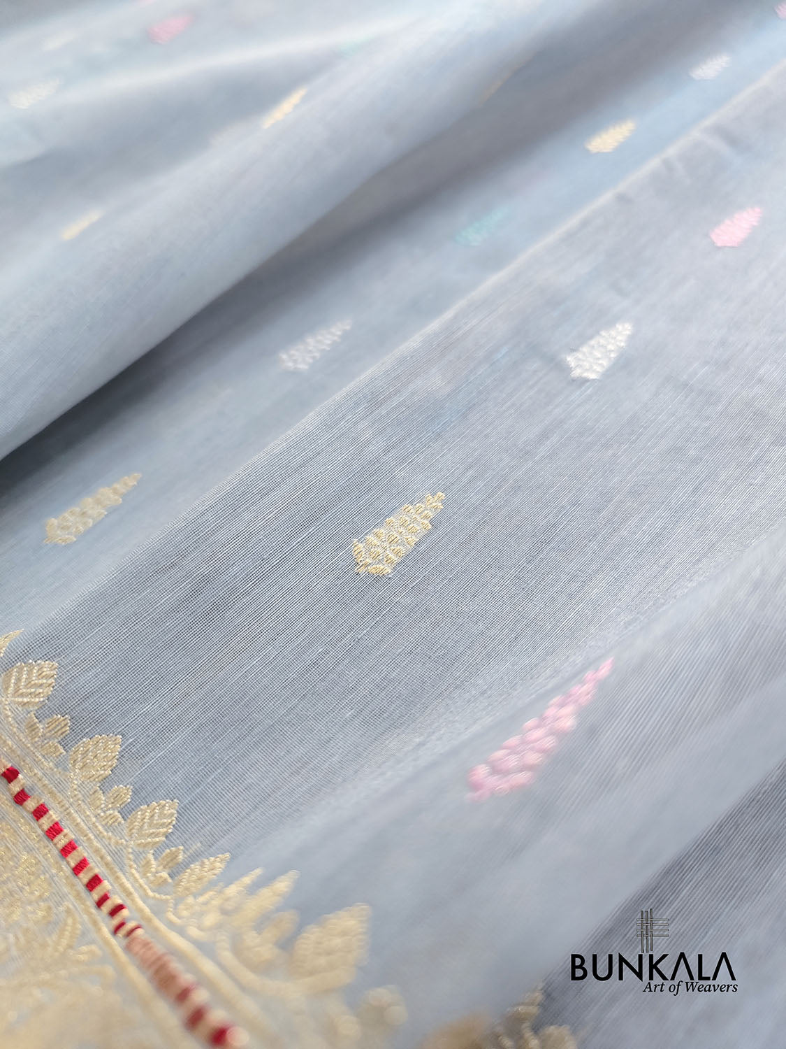 Greyish Blue Kadwa Buti Handweaved Banarasi Pure Linen Saree