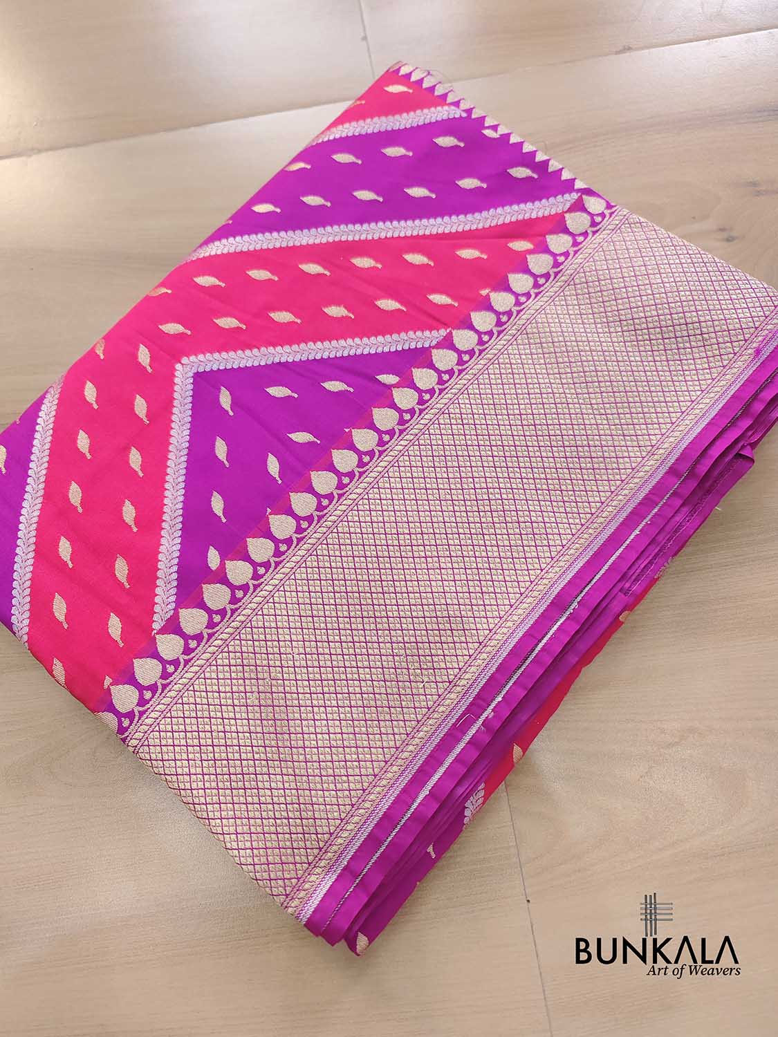 Pink Two Shade Zig Zag Buti Design Weaved Banarasi Silk Saree