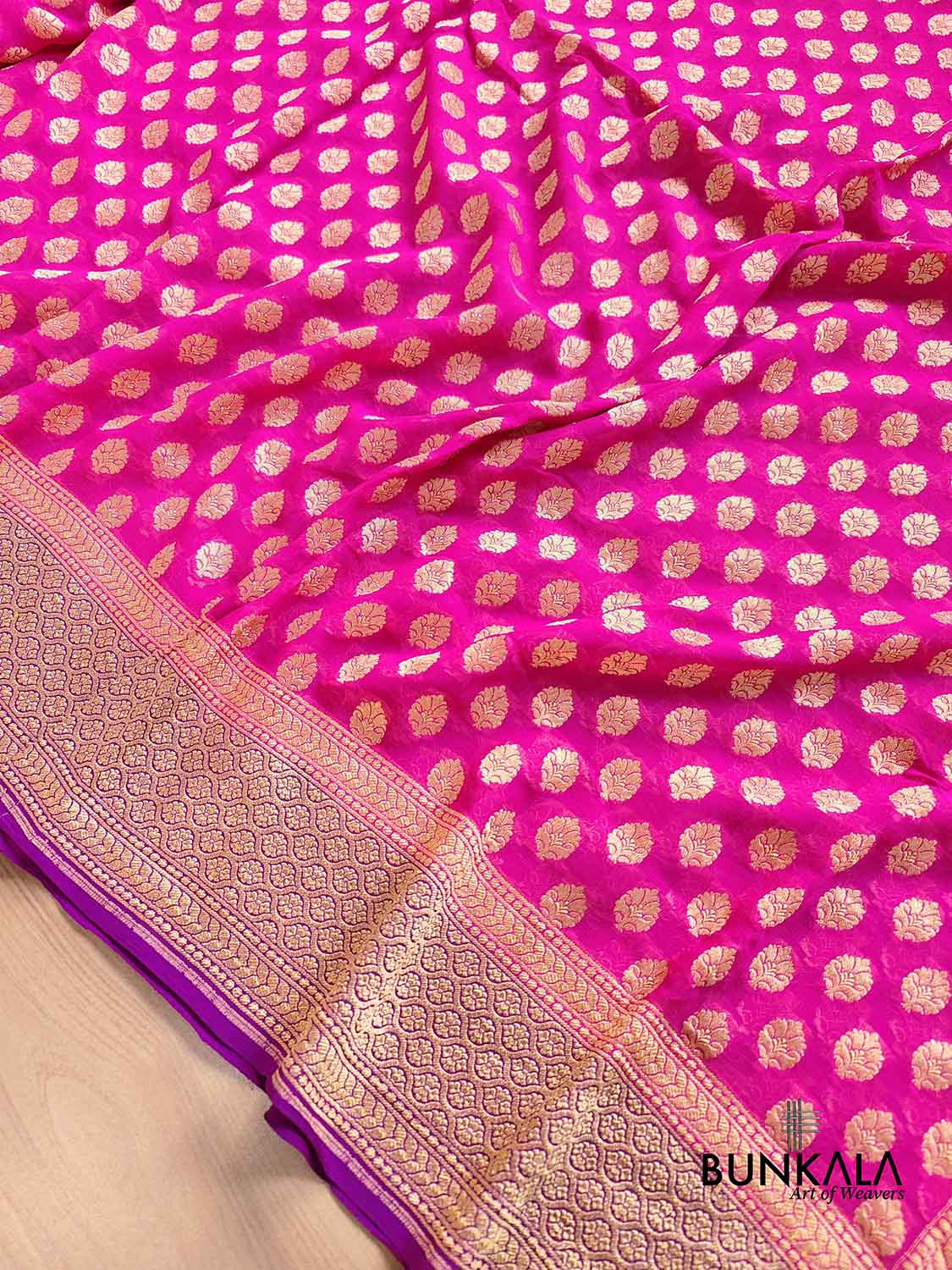 Pink Allover Small Buti Pure Georgette Handloom Banarasi Purple Contrast Border Saree