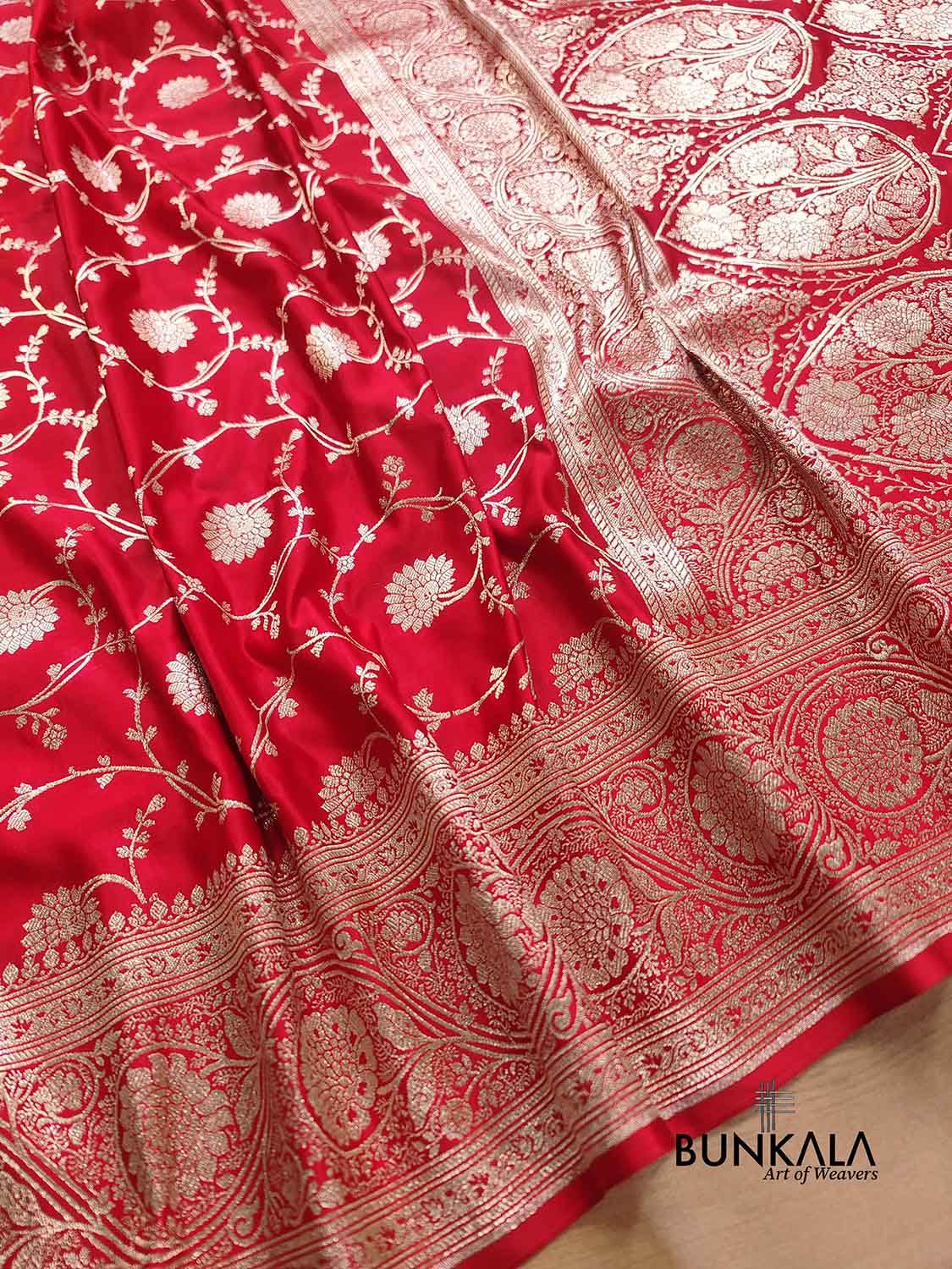 Bright Red Soft Mashru Silk Allover Floral Jaal Design Weaved Banarasi Saree