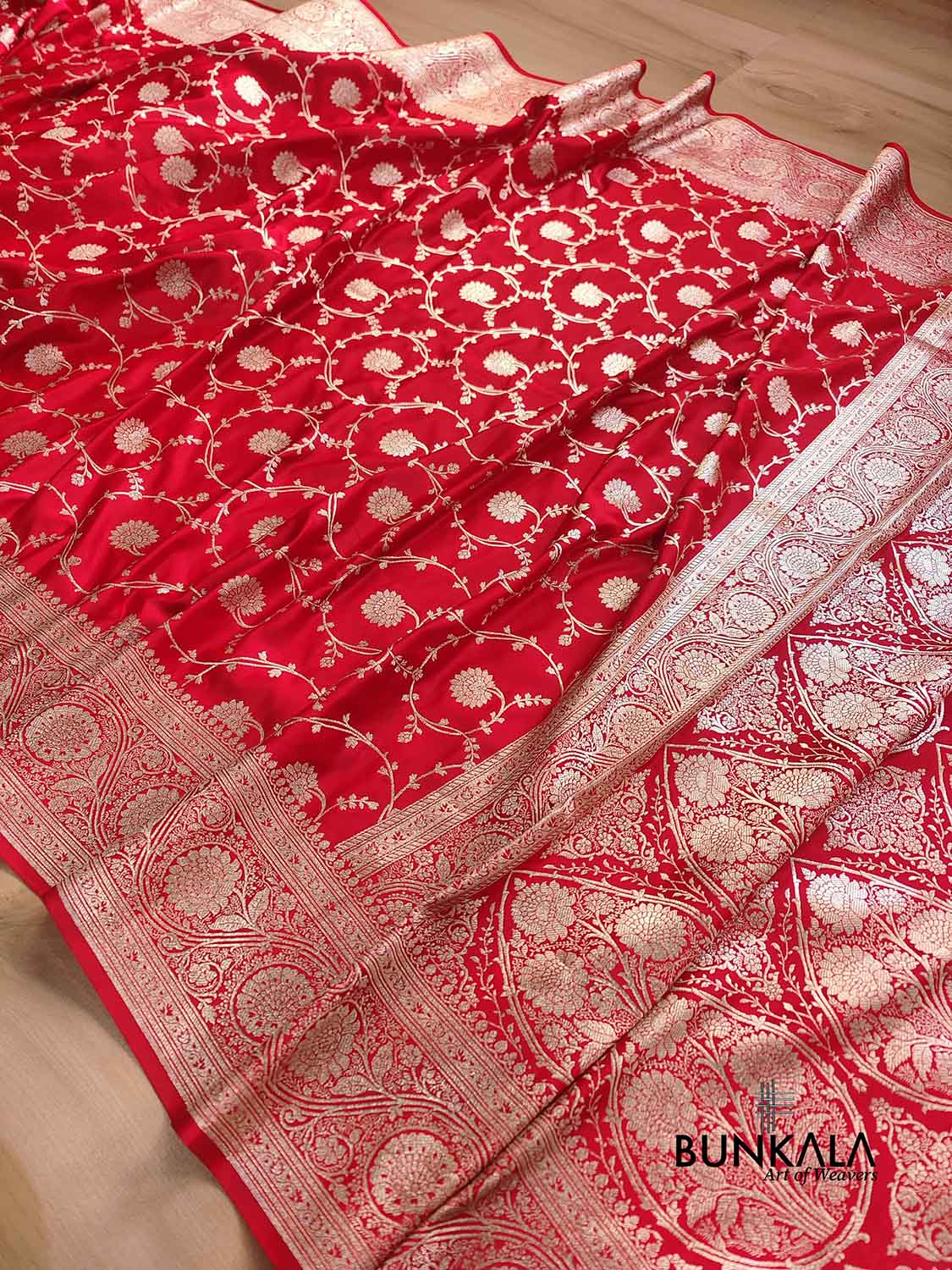 Bright Red Soft Mashru Silk Allover Floral Jaal Design Weaved Banarasi Saree