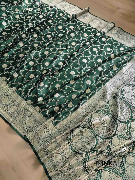 Emerald Green Soft Mashru Silk Allover Floral Jaal Design Weaved Banarasi Saree