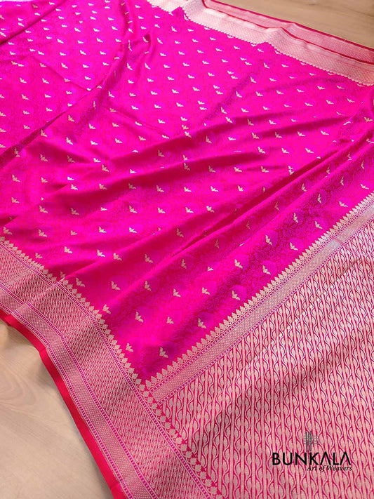 Hot Pink Floral Jaal Jamewar Weaved Banarasi Soft Mashru Silk Saree