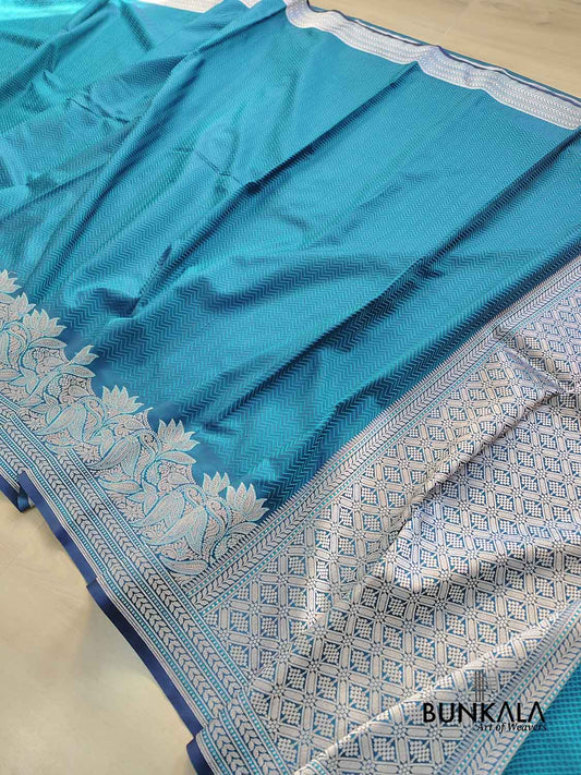 Blue Zig Zag Design Jamewar Weaved Banarasi Soft Mashru Silk Saree
