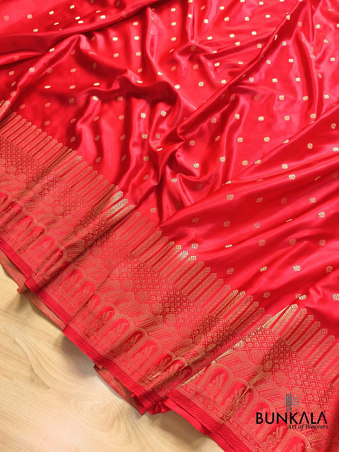 Red Buti Big Border Banarasi Mashru Silk Saree