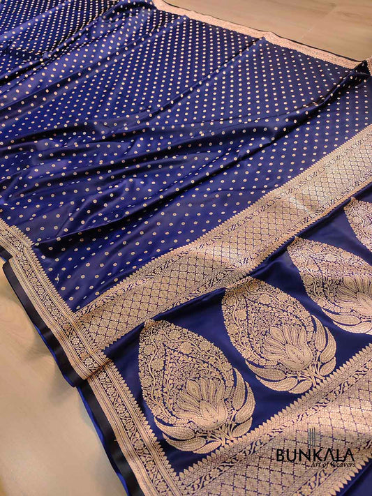 Navy Blue Flower Round Buti Weaved Banarasi Mashru Silk Floral Border Saree