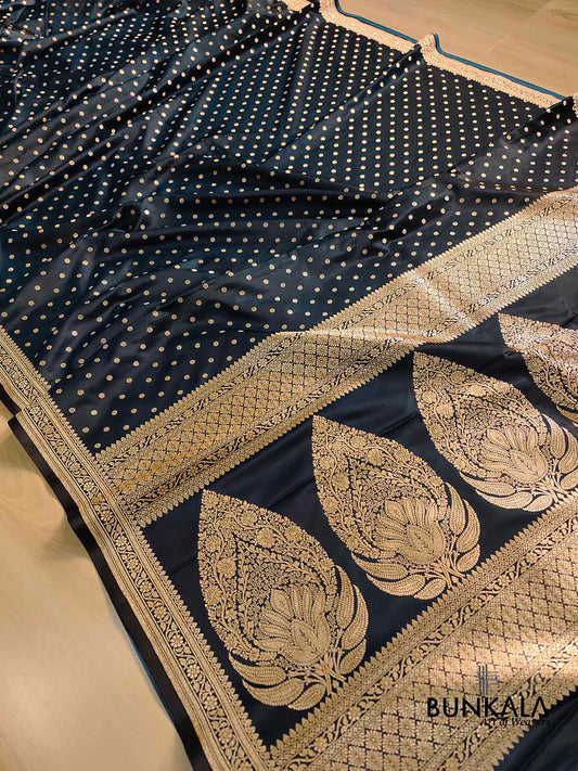 Jet Black Flower Round Buti Weaved Banarasi Mashru Silk Floral Border Saree