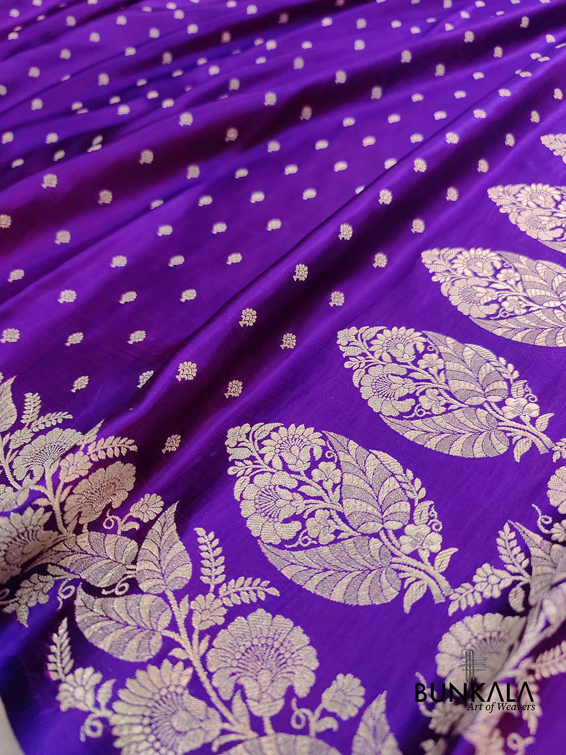 Purple Buti Handloom Banarasi Pure Mashru Silk Saree