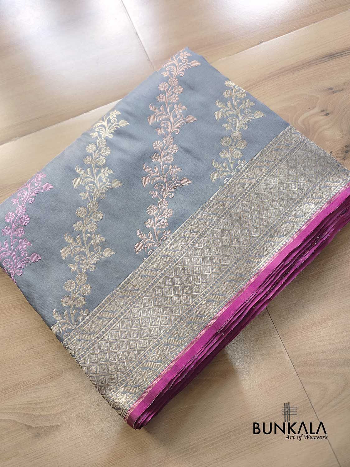 Pastel Grey Meenakari Jaal Kadwa Hand Weaved Banarasi Pure Katan Silk Saree