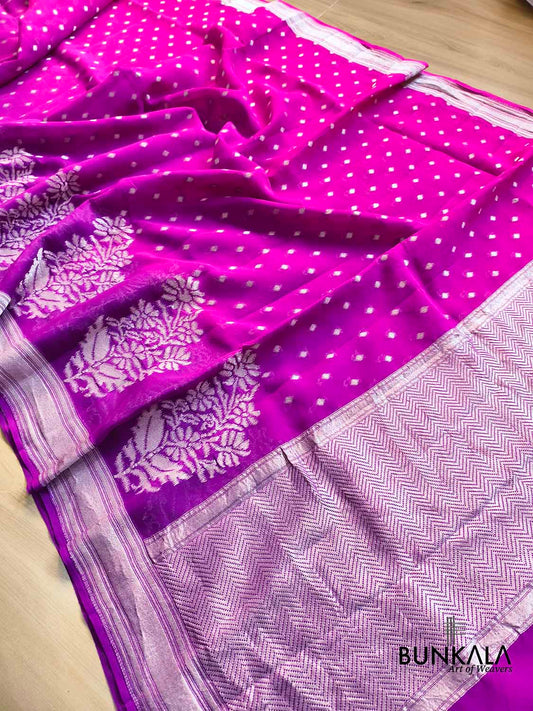 Purple Shaded Silver Zari Flower Big Buta Banarasi Pure Georgette Saree