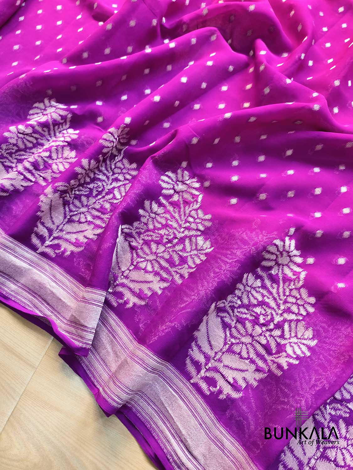 Purple Shaded Silver Zari Flower Big Buta Banarasi Pure Georgette Saree