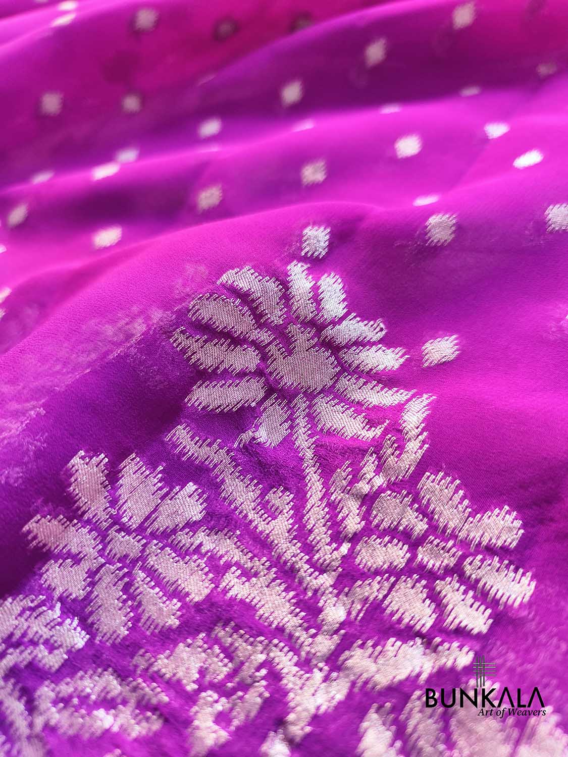 Purple Shaded Silver Zari Flower Big Buta Banarasi Pure Georgette Saree