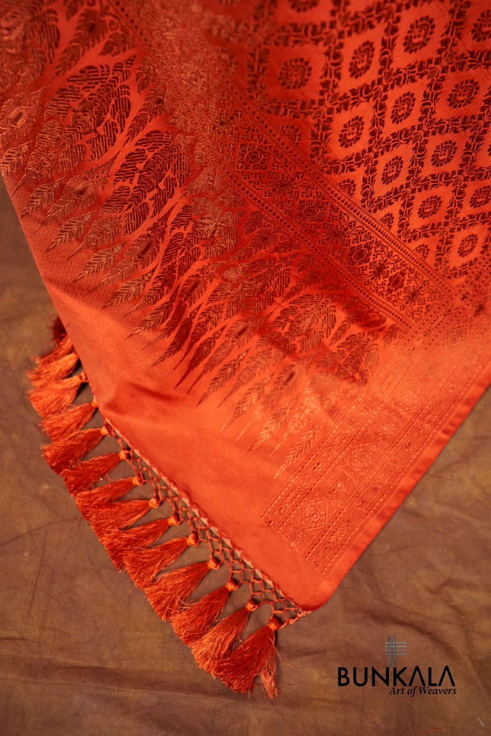 Burnt Orange Daimond Jaal Brocade Resham Weaved Banarasi Mashru Silk Dupatta