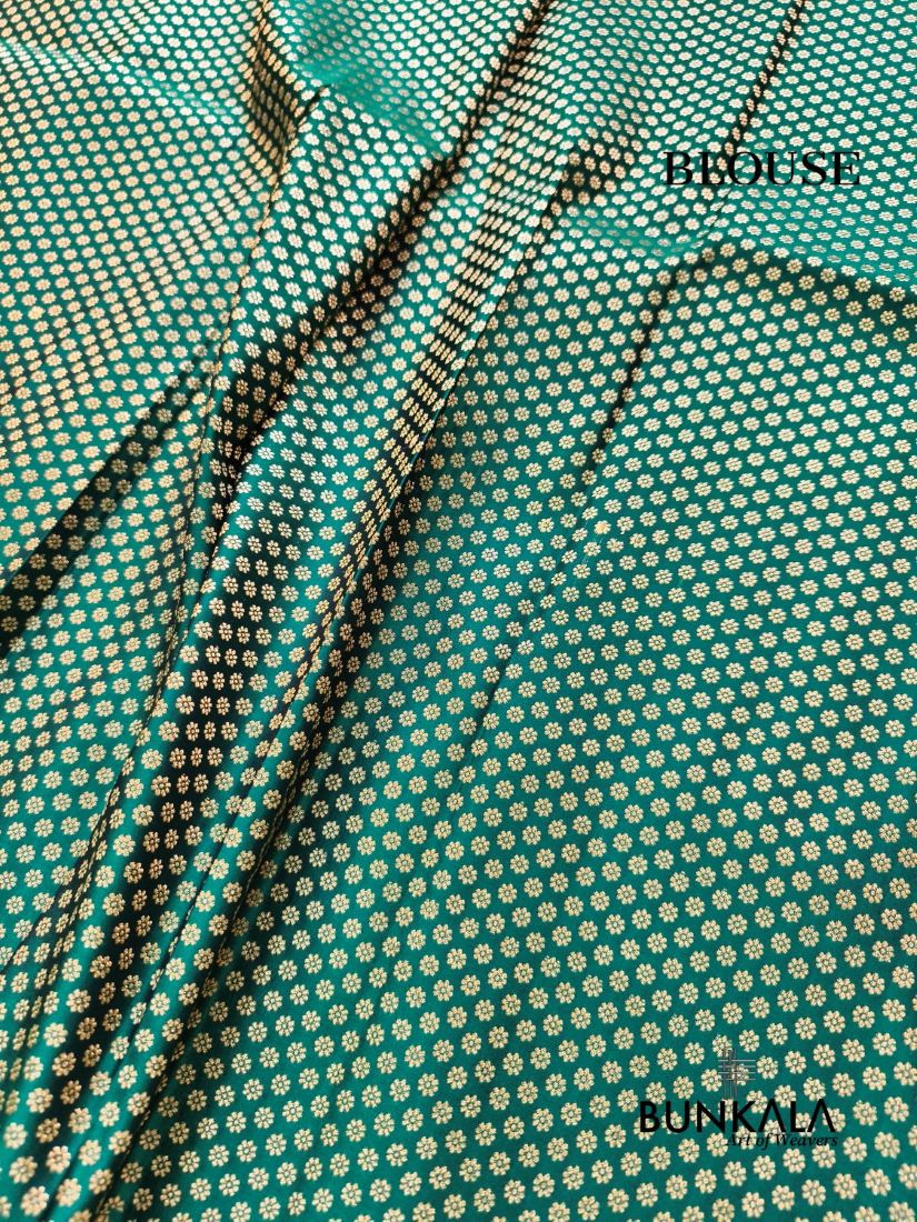 Emerald Green Plain Banarasi Mashru Soft Silk Saree with Paisley Pallu