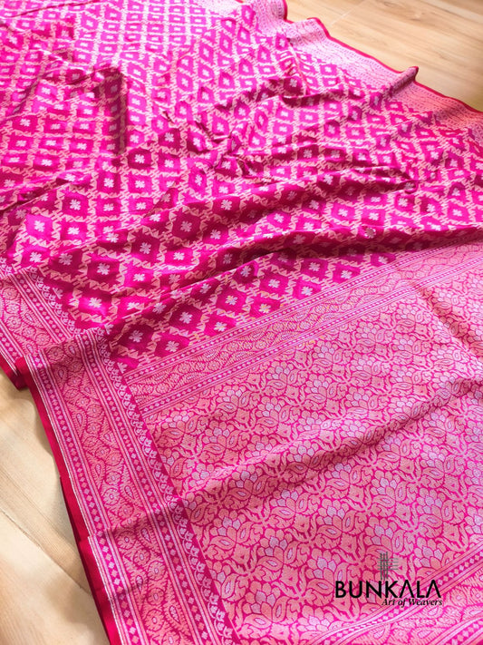 Pink Ektara Banarasi Jamdani Geometric Weaved Silk Saree