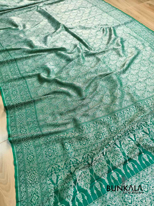 Sapphire Green Brocade Weaved Banarasi Mashru Silk Saree