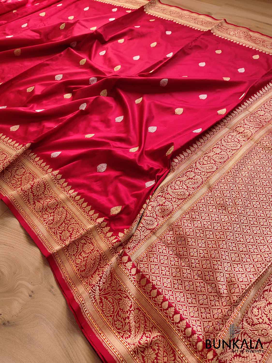Bold Beauty Red Pure Katan Silk Handloom Sona Rupa Allover Small Buti Banarasi Saree