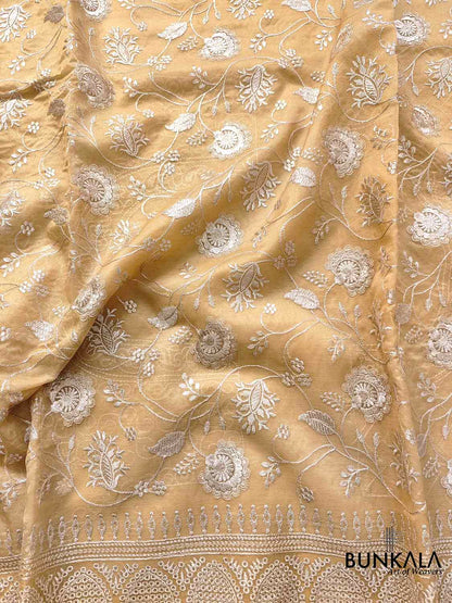 Cream Banarasi Organza Silver Zari Work Floral Design Embroidery Saree