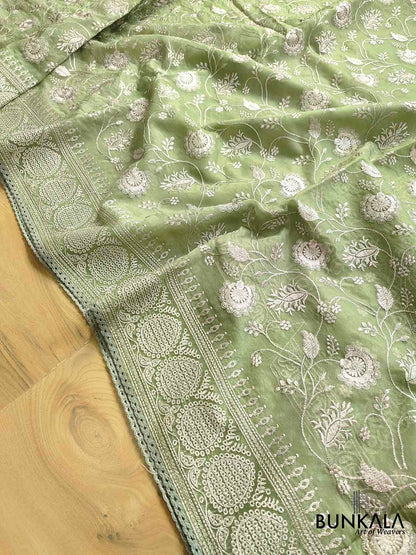 Green Banarasi Organza Silver Zari Work Floral Design Embroidery Saree
