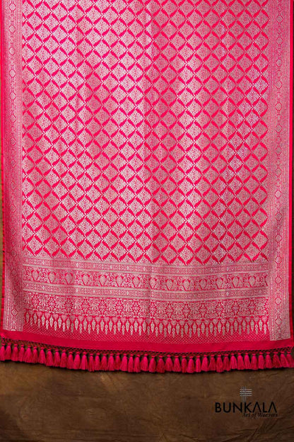 Raspberry Pink Daimond Jaal Brocade Weaved Banarasi Mashru Silk Dupatta