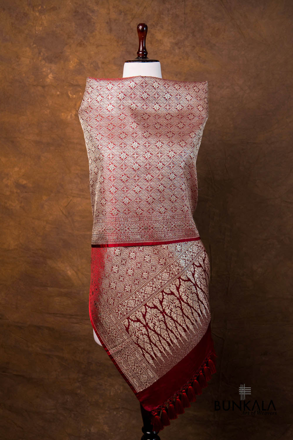 Deep Maroon Charkhana Jaal Brocade Weaved Banarasi Mashru Silk Dupatta