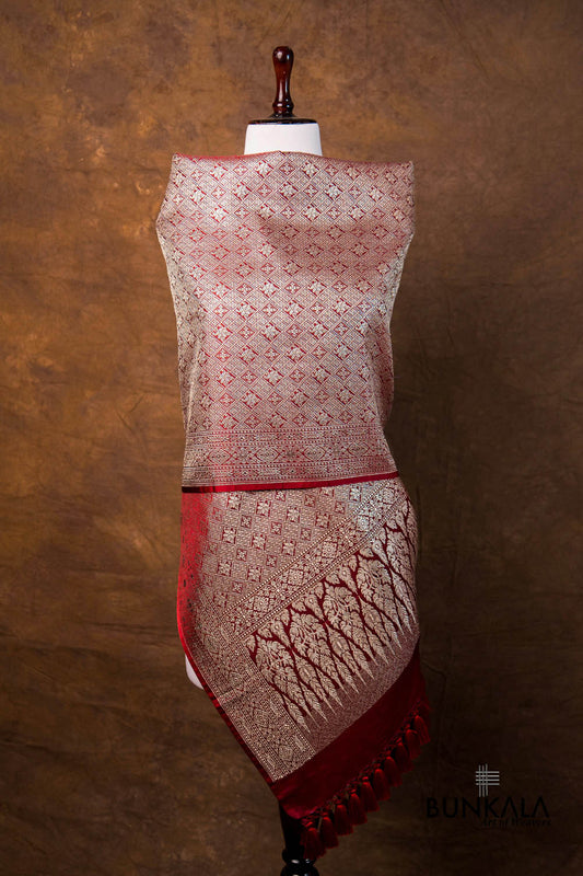 Deep Maroon Charkhana Jaal Brocade Weaved Banarasi Mashru Silk Dupatta
